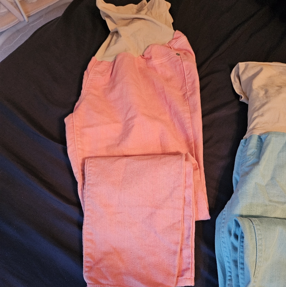 Maternity ankle jeans